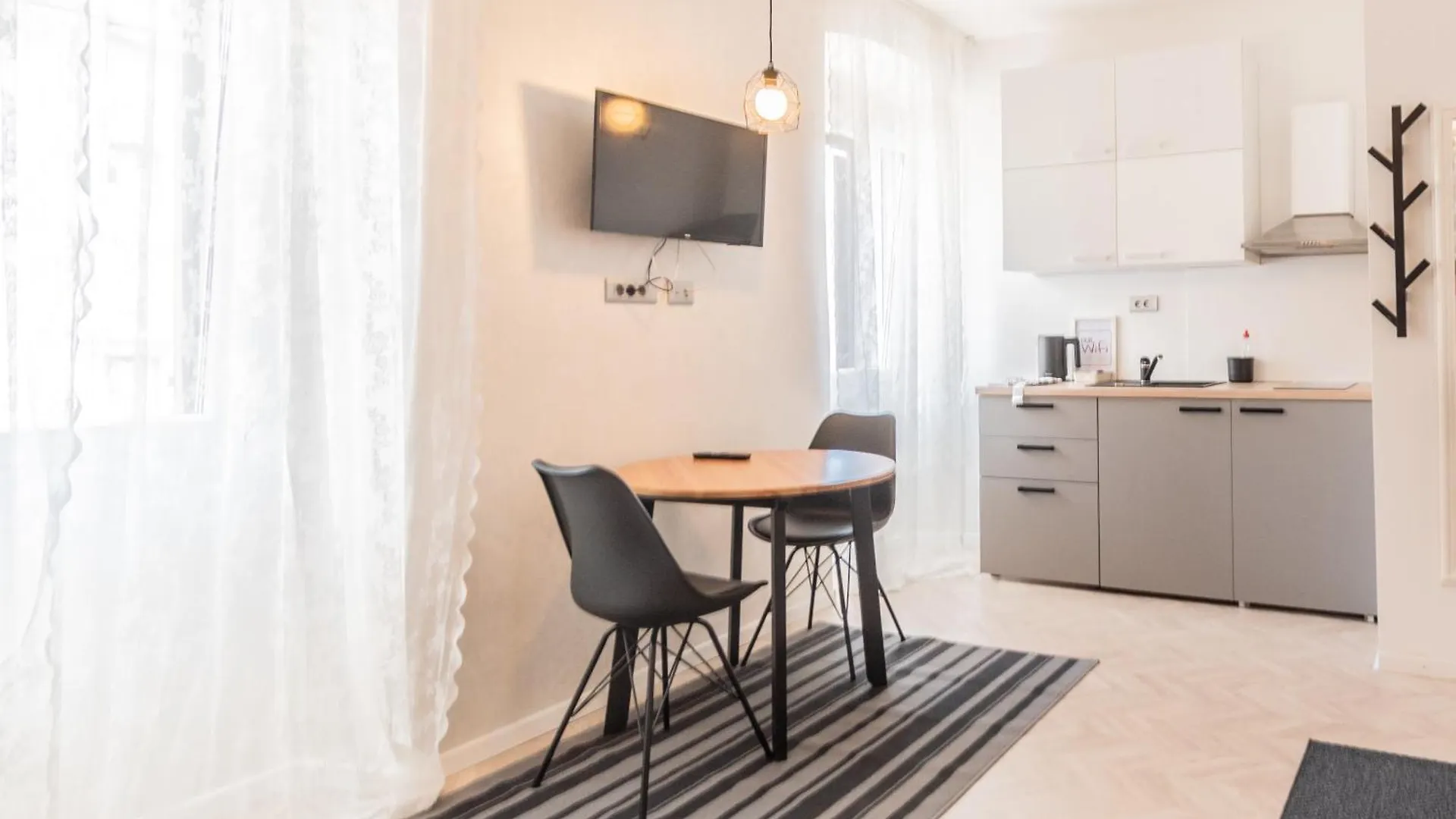 Maison d'hôtes L&B Old Town Studio Apartments Pula