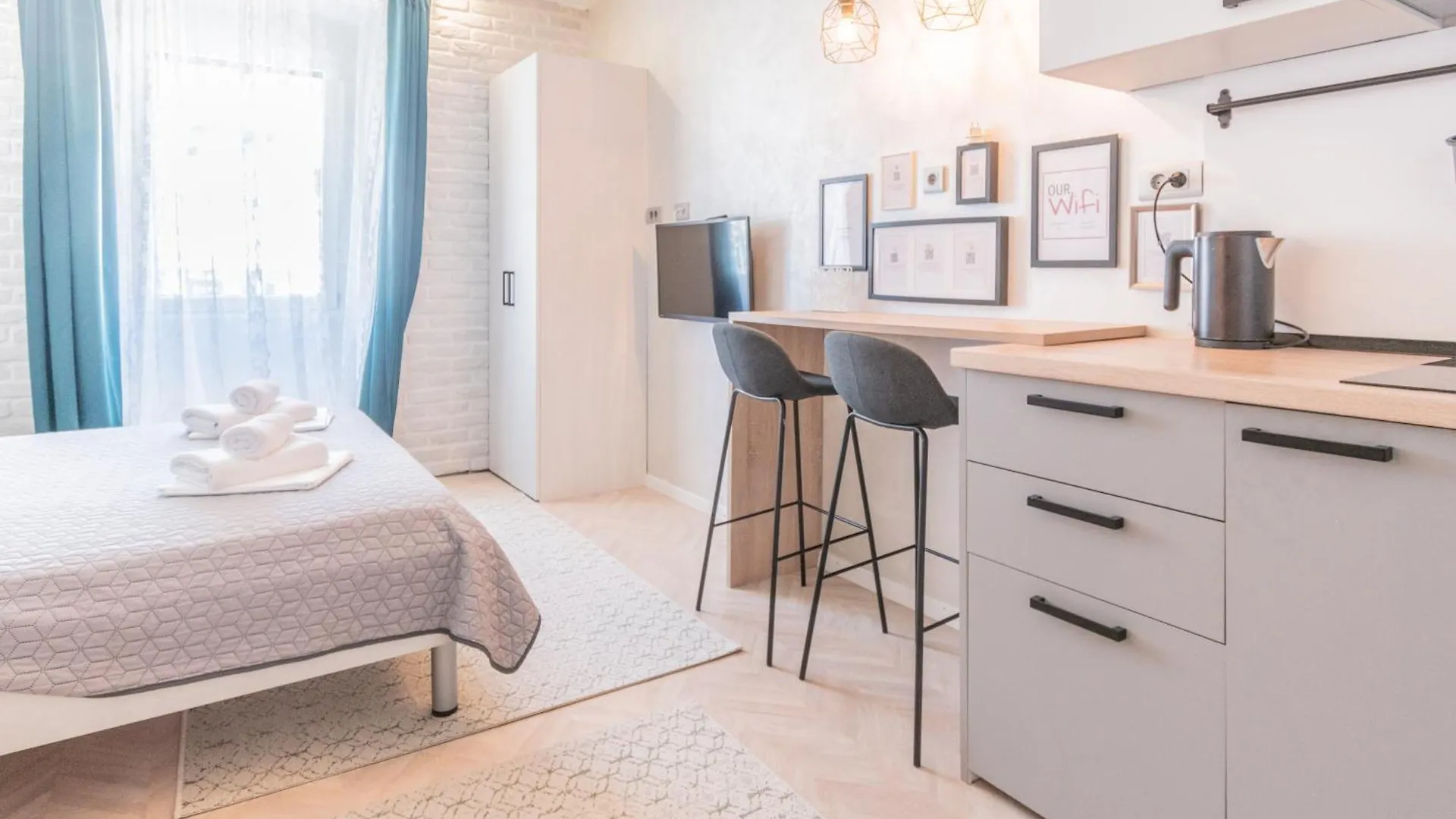 L&B Old Town Studio Apartments Pula Guest house